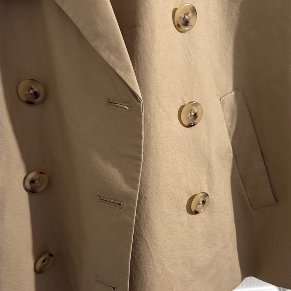 Tan coat - Picture 8 of 8